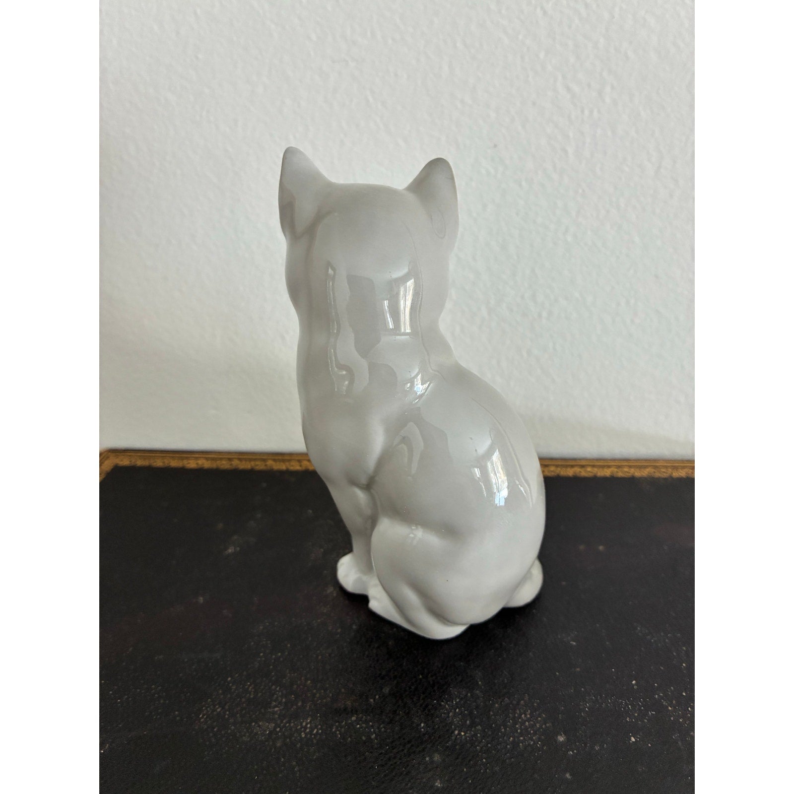 Vintage Otagiri Japan white ceramic sitting cat figurine