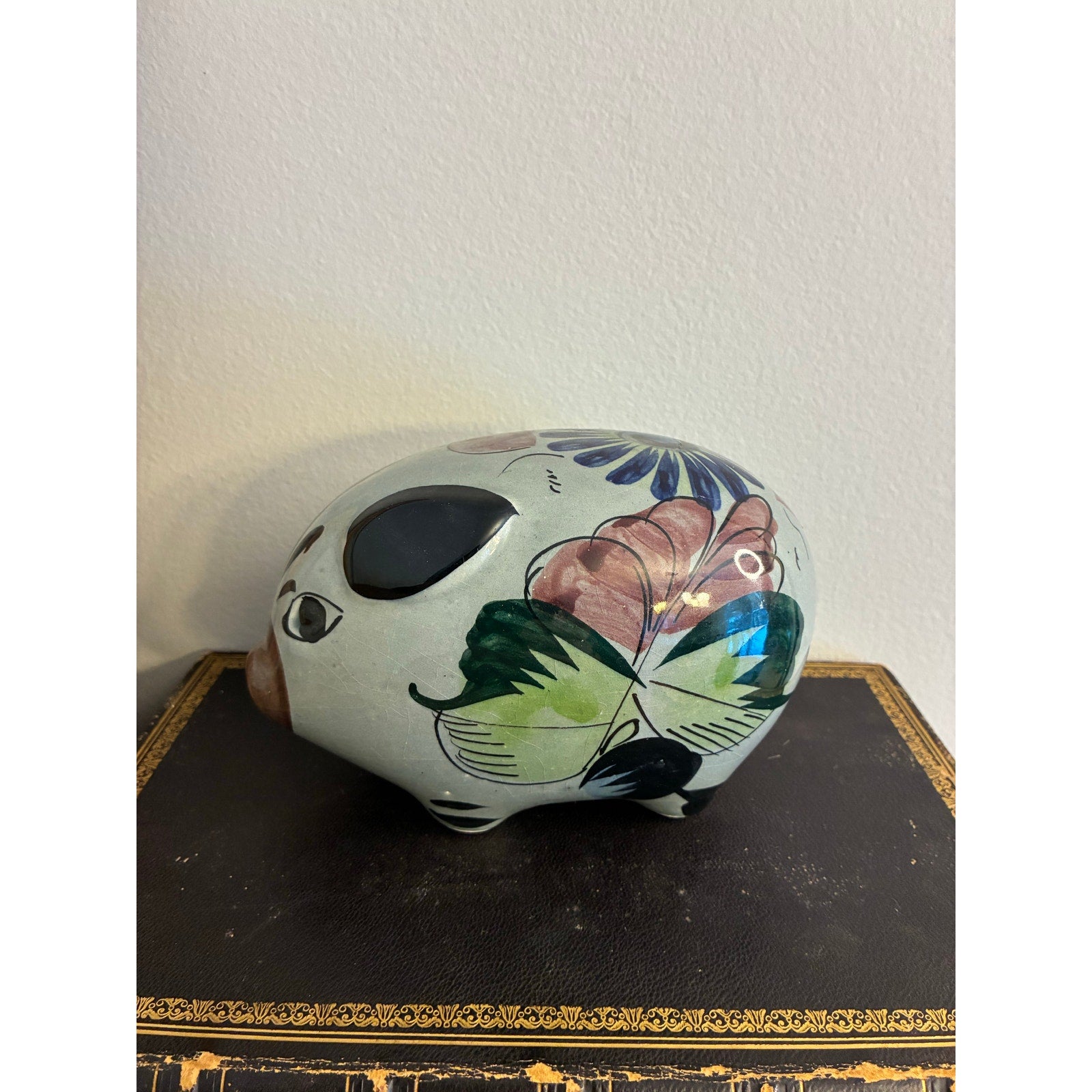 Vintage Hand-Painted Tonalá Mexican Ceramic Pig Figurine – Vibrant Floral Design